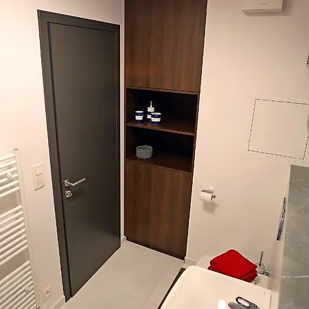 Апартаменты Modern Near The Centre Urban Братислава