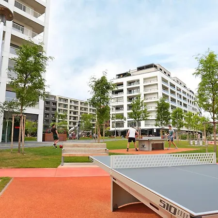 Modern Near The Centre Urban Апартаменты *