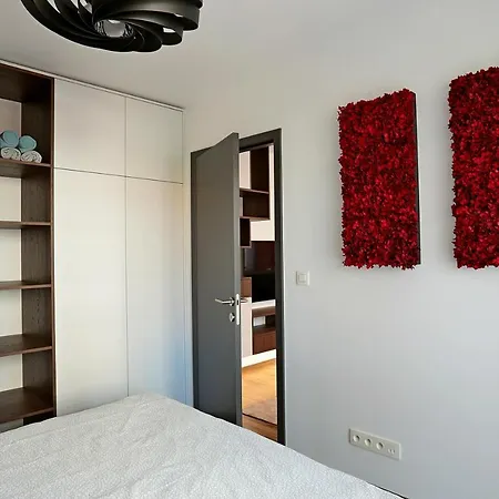 Modern Near The Centre Urban *